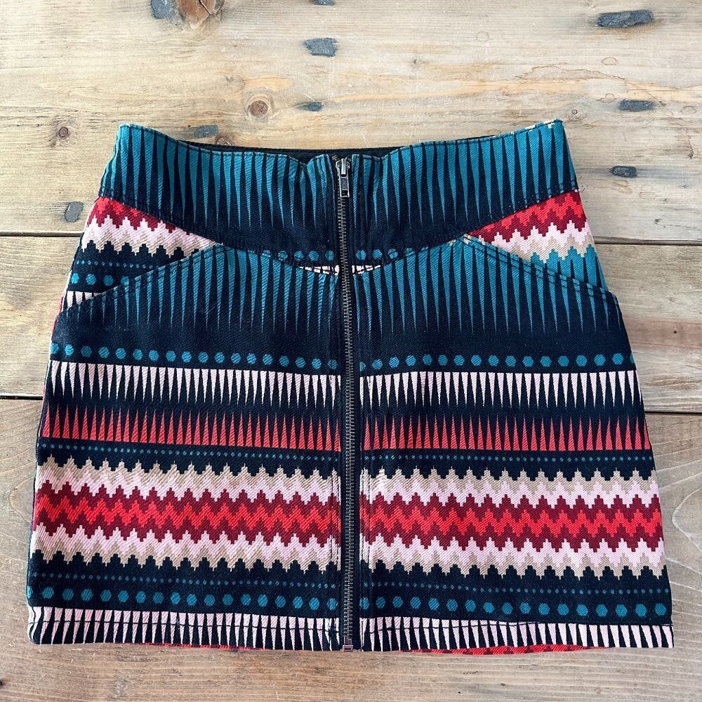 Divided Southwestern‎ Mini Skirt Red Blue Black Size 6